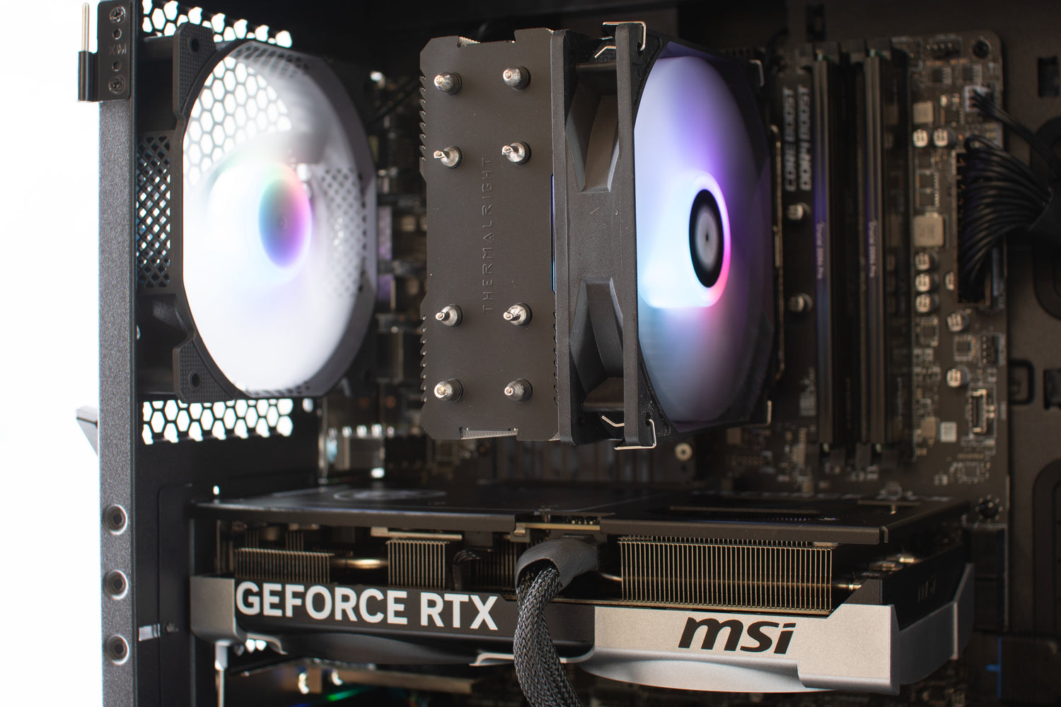 MW Gaming Luna 7 - Intel Core i5 14400F, Nvidia RTX 5070 DDR7 12GB, 32GB DDR4 RAM, 1TB NVMe Pre-Built Gaming PC